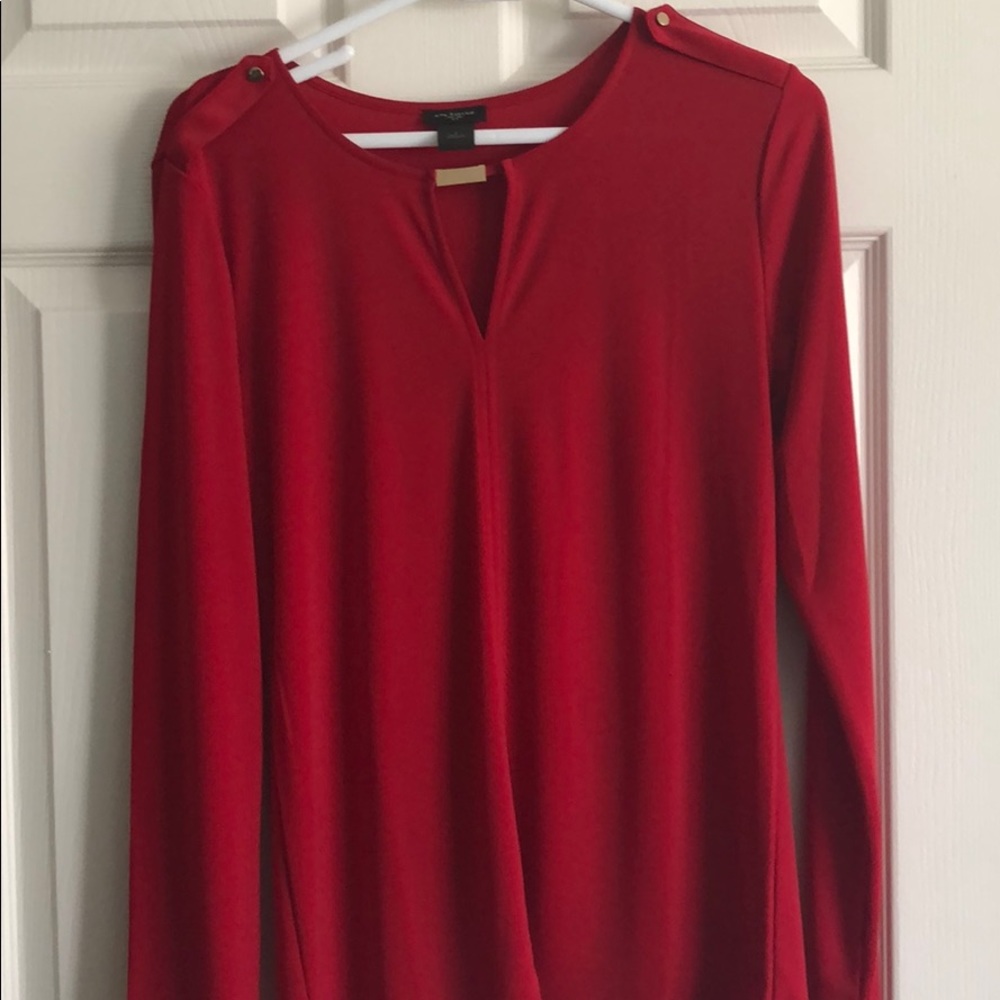 Red gold accent - great condition 4 holiday party
